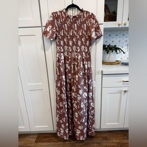 Mauve dress. Listed as “camel” color online.